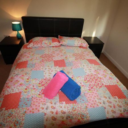 Radyr Place Apartments By Cardiff Holiday Homes Buitenkant foto