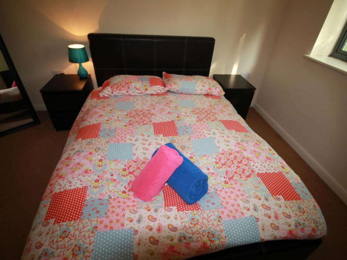 Radyr Place Apartments By Cardiff Holiday Homes Buitenkant foto